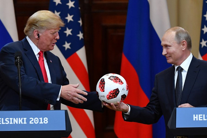 Chuyện gì xảy với quả bóng ông Putin tặng ông Trump?