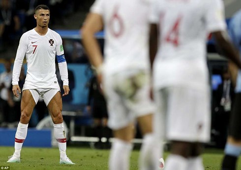 Ronaldo san bằng kỷ lục của Schweinsteiger với 38 lần ra sân ở các sân chơi lớn (Ảnh: AP).