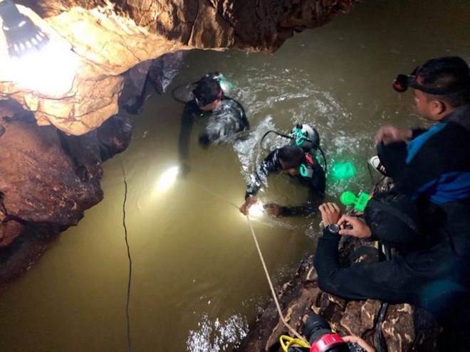 Divers of the rescue operation in Tham Luang cave (Photo: Thai NavySEAL/Facebook)