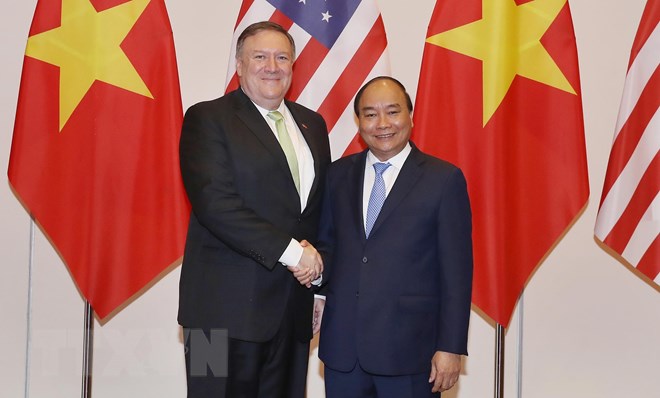 Thủ tướng Nguyễn Xuân Phúc tiếp Bộ trưởng Ngoại giao Hoa Kỳ Michael Pompeo đang có chuyến thăm chính thức Việt Nam. (Ảnh: Thống Nhất/TTXVN)