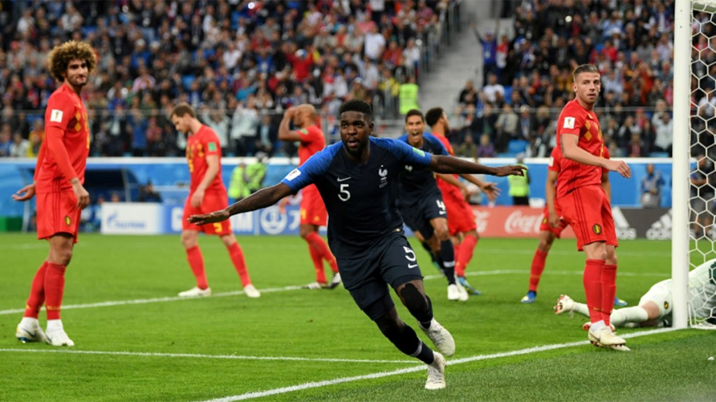 Niềm vui của Umtiti sau pha lập công vào lưới thủ môn Bỉ Courtois. Ảnh: FIFA