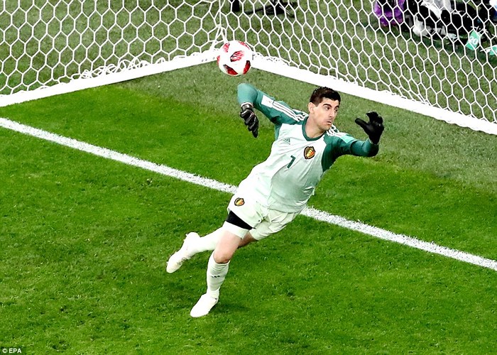 Thủ thành Courtois chơi tốt dù để thủng lưới 1 bàn.