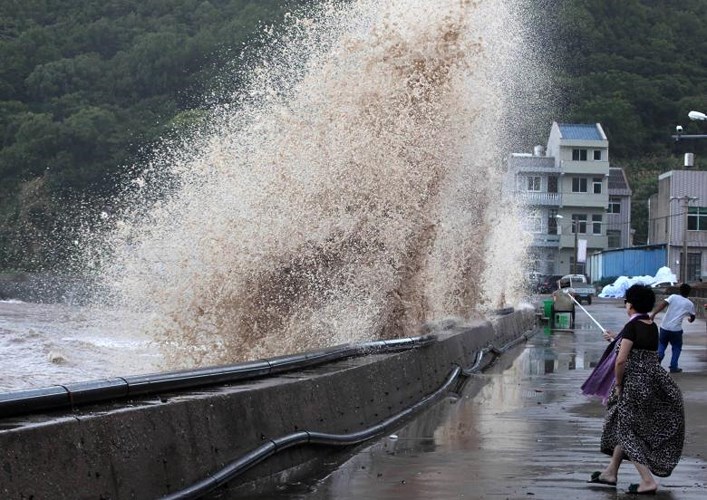 Hình ảnh khi bão Maria bắt đầu đổ bộ tỉnh Chiết Giang.