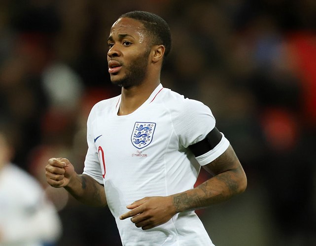 Tiền vệ: Raheem Sterling