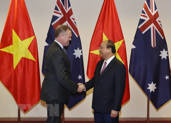 Thủ tướng Nguyễn Xuân Phúc tiếp ông Tony Smith, Chủ tịch Hạ viện Australia đang thăm chính thức Việt Nam. (Ảnh: Thống Nhất/TTXVN)