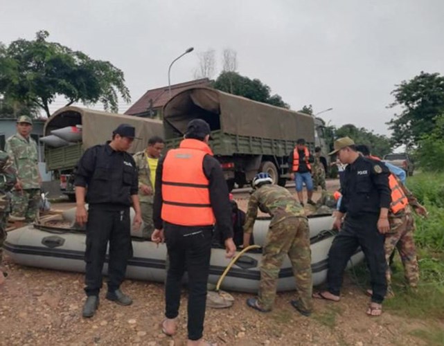 Laos News Agency cho hay hơn 6.600 người đã bị mất nhà cửa do lụt vì vỡ đập. Ảnh: Attapeu Today