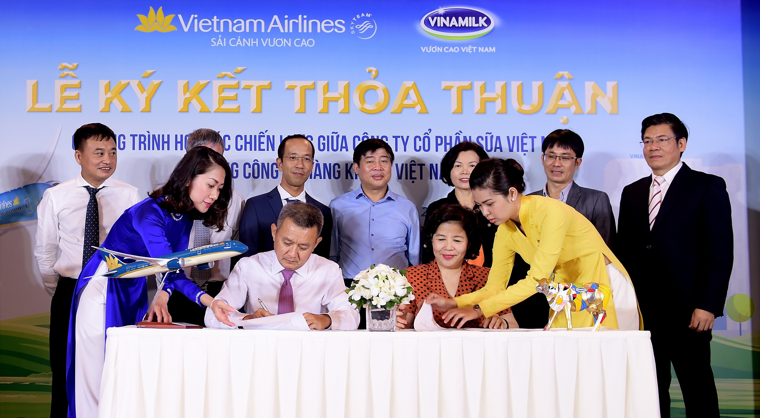 Vietnam Airlines và Vinamilk: Hợp tác chiến lược cùng phát triển thương hiệu vươn tầm quốc tế