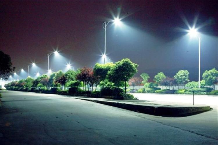 Gần 40 tỷ đồng nâng cấp hệ thống điện chiếu sáng bằng đèn LED