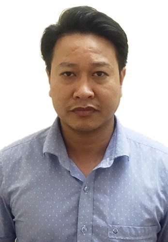 Bị can Nguyễn Khắc Tuấn (SN 1981), chuyên viên Phòng Khảo thí Sở Giáo dục và Đào tạo tỉnh Hòa Bình