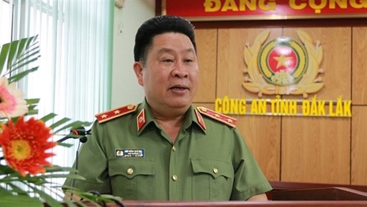 Thủ tướng Nguyễn Xuân Phúc cũng đã ký Tờ trình Chủ tịch nước giáng cấp bậc hàm từ Trung tướng xuống Đại tá đối với ông Bùi Văn Thành. (ảnh: VNeconomy)