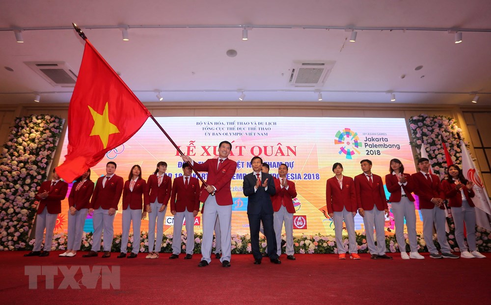 Đoàn thể thao Việt Nam tham dự ASIAD 2018 với 523 thành viên, trong đó có 1 trưởng đoàn, 2 phó trưởng đoàn, 20 cán bộ, 12 bác sỹ, 25 lãnh đội, 24 chuyên gia, 81 huấn luyện viên, 6 phiên dịch, 352 vận động viên của 32 môn. (Ảnh: Trọng Đạt/TTXVN)
