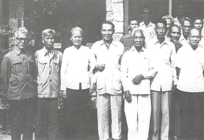 Các đảng viên Đảng Cộng sản năm 1930 tại cuộc tọa đàm nhân kỷ niệm 50 năm Ngày thành lập Đảng bộ Đảng Cộng sản Việt Nam tỉnh Quảng Nam-Đà Nẵng (28-3-1930 – 28-3-1980). (Ảnh tư liệu)