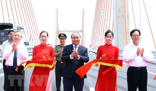 Thủ tướng phát lệnh thông xe tuyến cao tốc Hạ Long-Hải Phòng