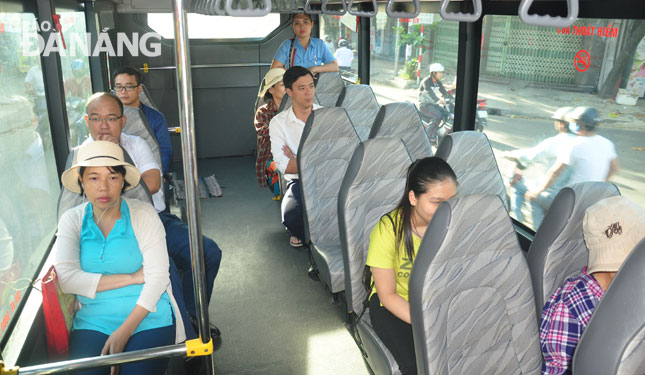 Xe buýt công cộng: Tiện ích và hiệu quả