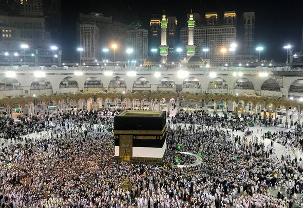 Các tín đồ Hồi giáo cầu nguyện tại Thánh địa Mecca. (Nguồn: Getty Images)