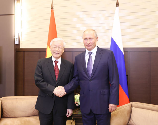 Tổng Bí thư Nguyễn Phú Trọng và Tổng thống Liên bang Nga Vladimir Putin.                       Ảnh: TTXVN