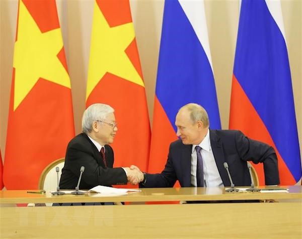 Tổng Bí thư Nguyễn Phú Trọng cùng Tổng thống Liên bang Nga Vladimir Putin gặp gỡ và phát biểu với báo chí sau hội đàm. (Ảnh: Trí Dũng/TTXVN)