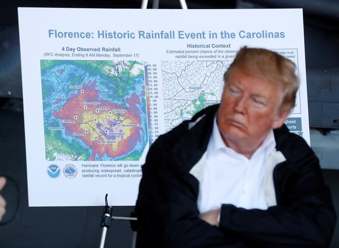 Tổng thống Trump tham gia buổi họp báo về những nỗ lực tái thiết khu vực Florence sau ảnh hưởng của bão Florence.