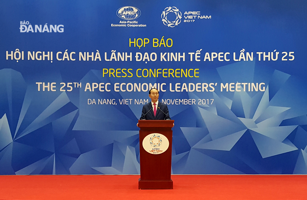 Chủ tịch nước Trần Đại Quang trong một lần chủ trì buổi họp báo quốc tế về Hội nghị APEC 2017