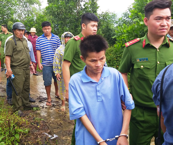 Thực nghiệm hiện trường vụ giết người chôn xác ở Hòa Ninh