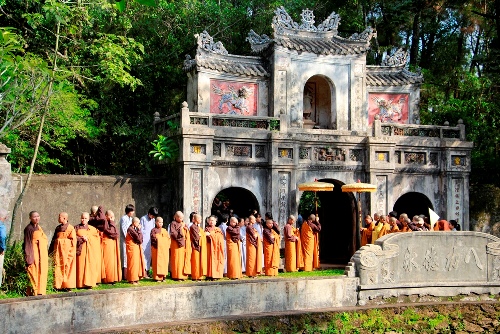 Thiền sư Thích Nhất Hạnh ở lại chùa Từ Hiếu đến khi viên tịch