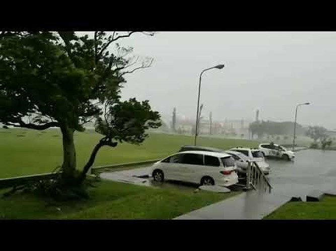 Nhà chức trách Nhật Bản cảnh báo sẽ có khoảng 4 triệu người bị ảnh hưởng vì bão Trami. Ảnh: Youtube.