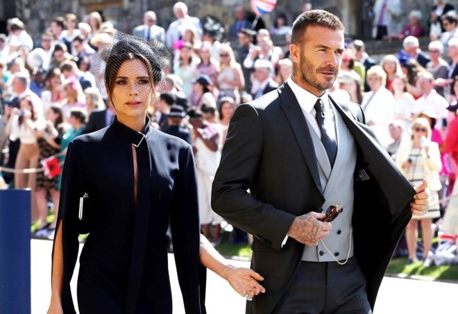 Siêu sao sân cỏ thế giới David Beckham và vợ - Victoria Beckham.