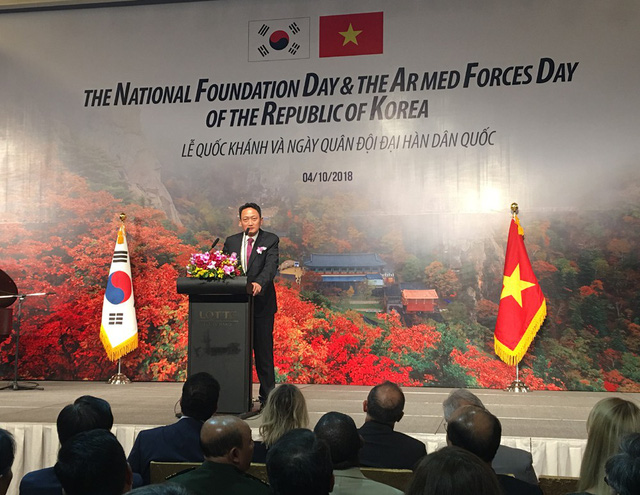 Đại sứ Hàn Quốc Kim Do Hyon tại lễ kỷ niệm tối ngày 4/10 (Ảnh: An Bình)