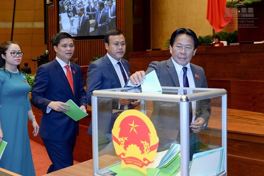 Đại biểu Quốc hội bầu các chức danh trong bộ máy nhà nước tại kỳ họp thứ 1, Quốc hội khóa XIV (Ảnh: QH)