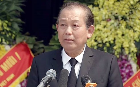 Ủy viên Bộ Chính trị, Phó Thủ tướng thường trực Chính phủ Trương Hòa Bình, Trưởng Ban Tổ chức Lễ tang phát biểu cảm ơn.