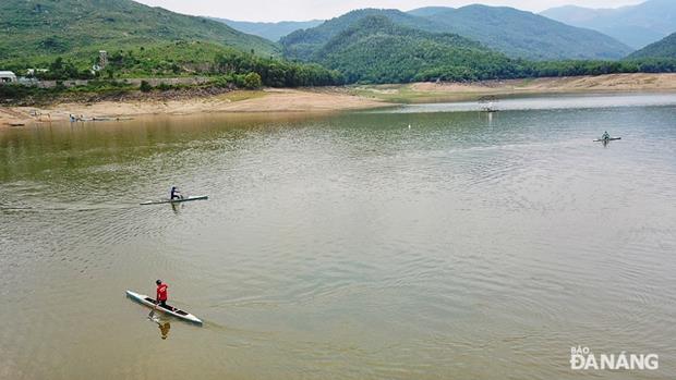 Apart from admiring the pristine beauty of the Lake, visitors will have the opportunity to go boating, go fishing and try local specialties. However, visitors should pay special caution while visiting the Lake due to its water depth.