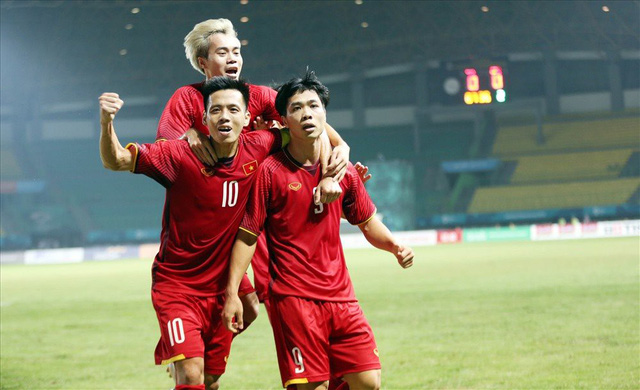 Không sử dụng cầu thủ nhập tịch, nhưng bóng đá Việt Nam mới là nền bóng đá tại Đông Nam Á gây tiếng vang lớn nhất ở các giải đấu tầm châu lục suốt 2 năm qua