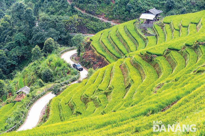 Đường đến các điểm du ngoạn ở huyện Mù Cang Chải rất thuận tiện.