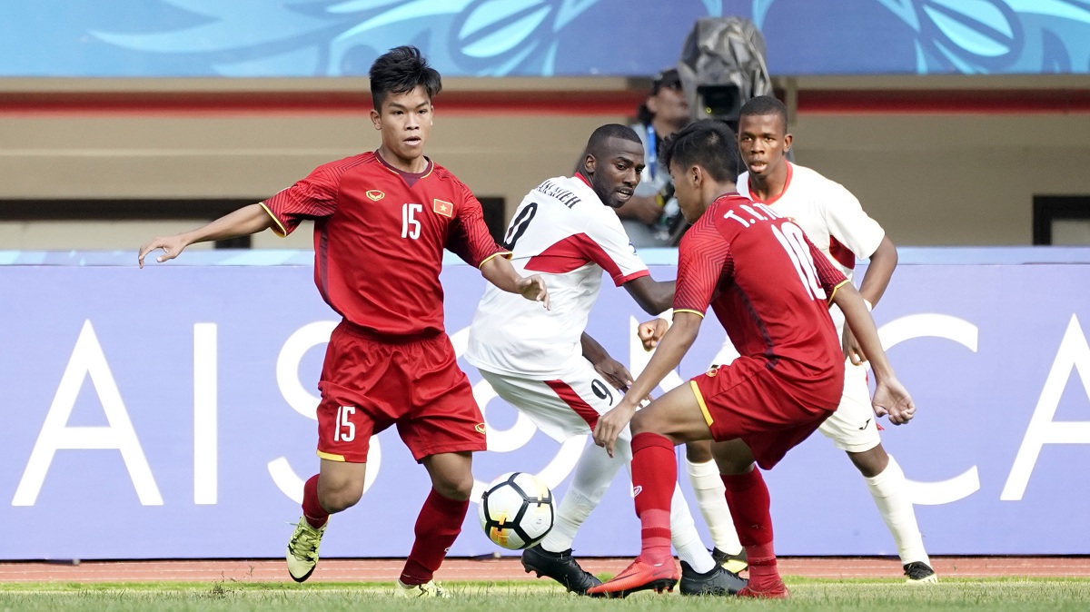 U19 Việt Nam thua thiệt trong các pha tranh chấp vì thể lực yếu