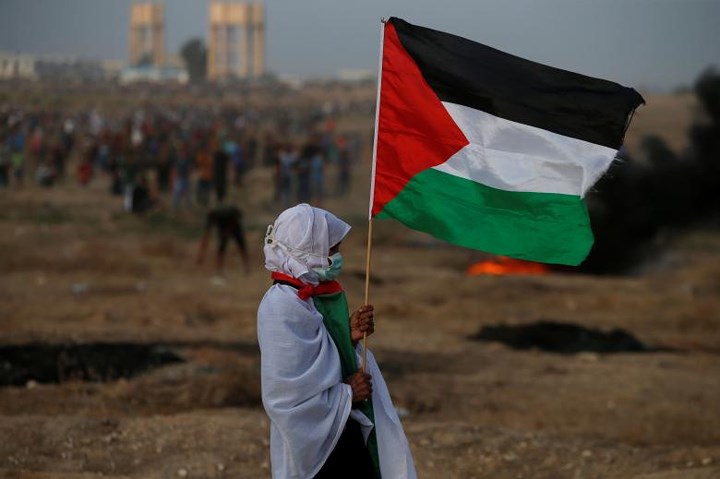 Ngày 19/10/2018, người Palestine tại Dải Gaza tiếp tục biểu tình phản đối Israel phong tỏa vùng đất này. 