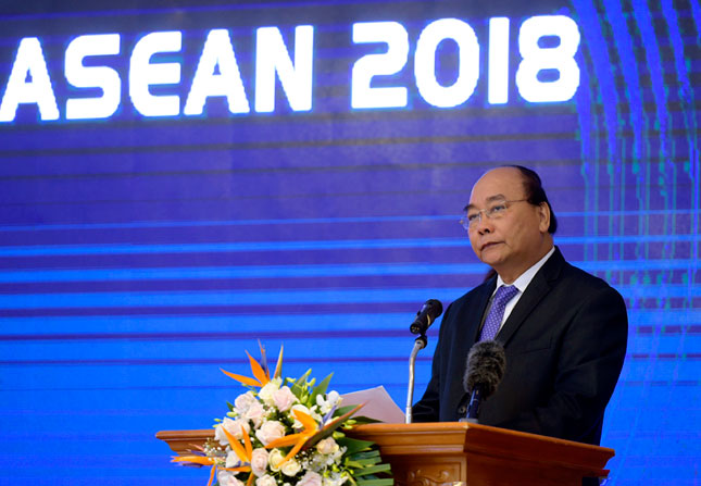 Thủ tướng Nguyễn Xuân Phúc phát biểu tại Hội nghị tổng kết Diễn đàn Kinh tế thế giới về ASEAN 2018. Ảnh: VGP