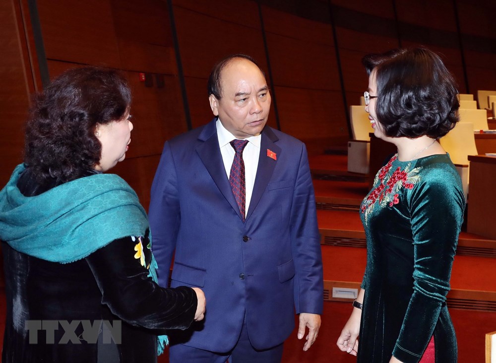 Thủ tướng Nguyễn Xuân Phúc và các đại biểu dự khai mạc Kỳ họp thứ sáu, Quốc hội khóa XIV. (Ảnh: Thống Nhất/TTXVN)