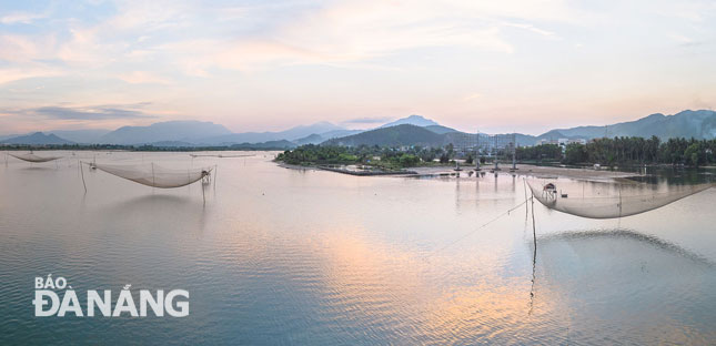 The Cu De River is expected to become a must-visit place in Lien Chieu District in the near future