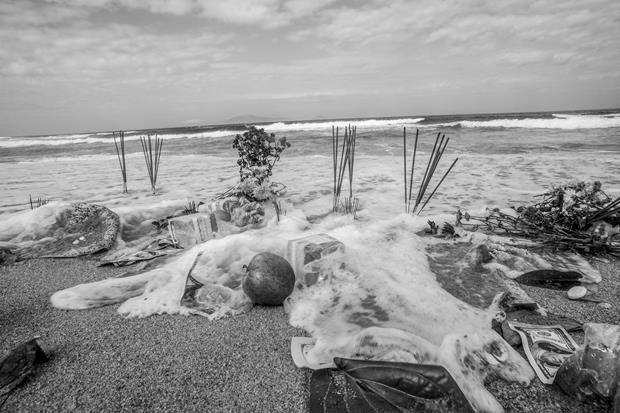 A ritual to thank the Sea God for helping fishermen carry out peaceful offshore fishing trips, with bumper catches.