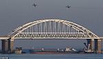 Tàu Nga nổ súng, bắt giữ 3 tàu Ukraine 