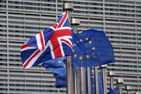 Hàng loạt quan chức Anh từ chức, đe dọa thỏa thuận Brexit