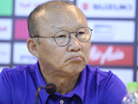 Bán kết Philippines vs Việt Nam: Vì sao ông Park Hang Seo rất lo ngại về Trọng Hoàng?