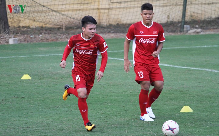 Sau khi trở về từ Hàn Quốc, ĐT Việt Nam mới bắt đầu làm quen với trái bóng Primero Mundo X Star.