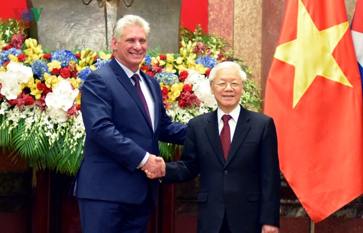 Tổng Bí thư, Chủ tịch nước Nguyễn Phú Trọng nhiệt liệt chào mừng chuyến thăm Việt Nam đầu tiên kể từ khi nhậm chức của Chủ tịch HĐNN và HĐBT Cuba Miguel Diaz Canel.