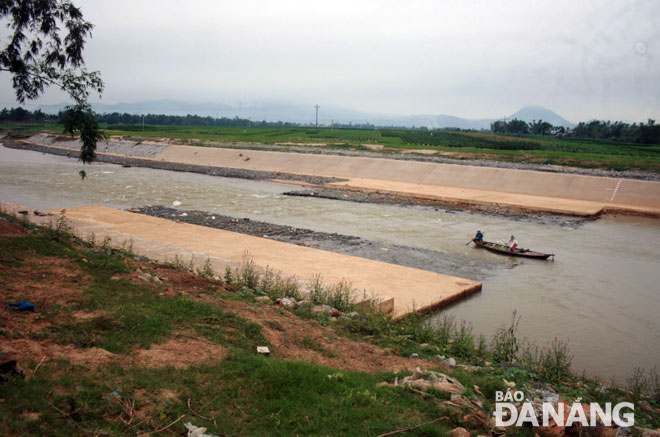 Cần khẩn cấp đắp đập tạm chặn sông Quảng Huế để bảo đảm cấp nước sinh hoạt cho thành phố Đà Nẵng.