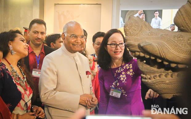 During his visit to the Museum, the Indian President expressed his impression on precious artifacts and heritages of Cham culture here