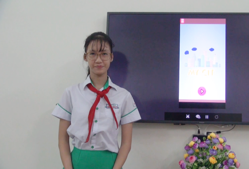 Nguyen Ngoc Phuong Thao - a ‘Top Coder’ prize winner at the International WeCode Competition.