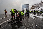 Paris tiếp tục hỗn loạn vì làn sóng biểu tình, nhiều người bị thương