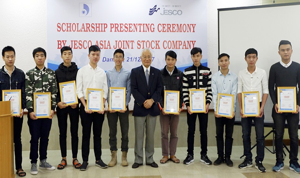 JCCI trao 20 suất học bổng cho sinh viên Đà Nẵng