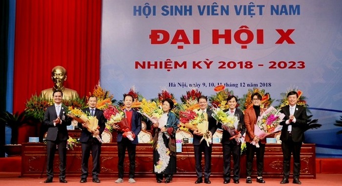 Ra mắt Hội đồng tư vấn, đồng hành với sinh viên